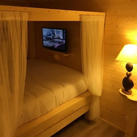 Relais Mont Jura Adults Only Лелекс